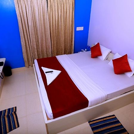 Railview inn Bhubaneswar Exterior foto